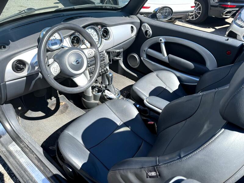 2008 MINI Cooper Image 16