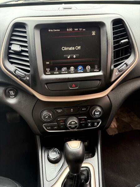 2016 Jeep Cherokee Image 9