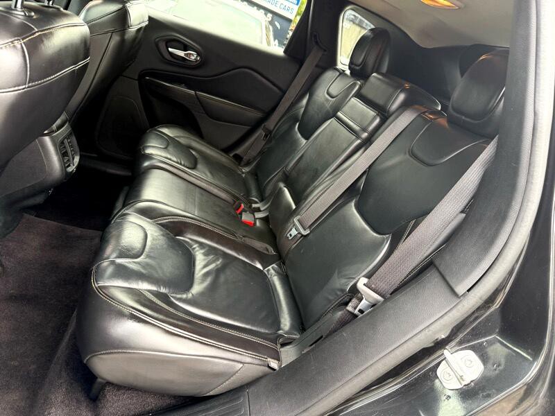 2016 Jeep Cherokee Image 18