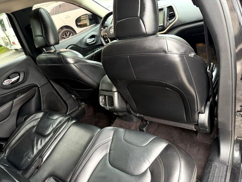 2016 Jeep Cherokee Image 23