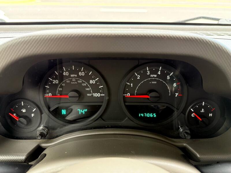 2007 Jeep Wrangler Image 10