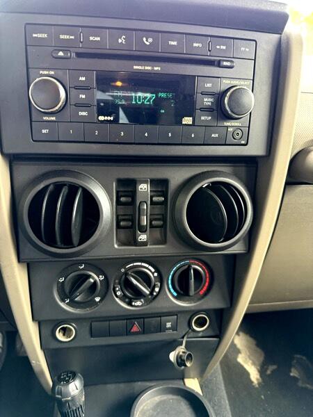 2007 Jeep Wrangler Image 11