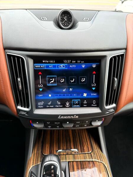 2017 Maserati Levante Image 14