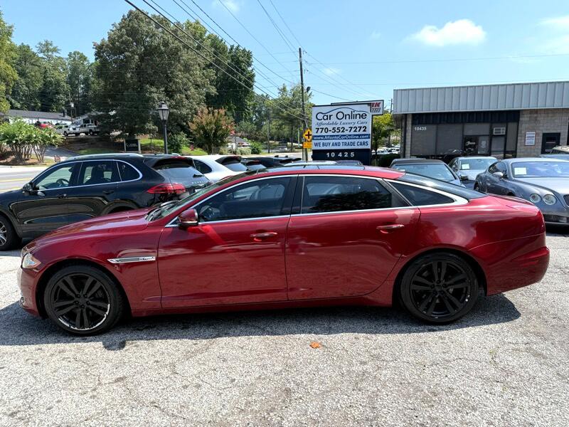 2011 Jaguar XJ Image 8