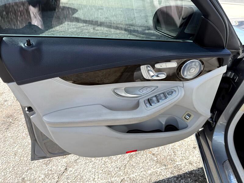 2015 Mercedes-Benz C-Class Image 11