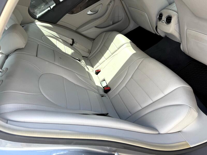 2015 Mercedes-Benz C-Class Image 22