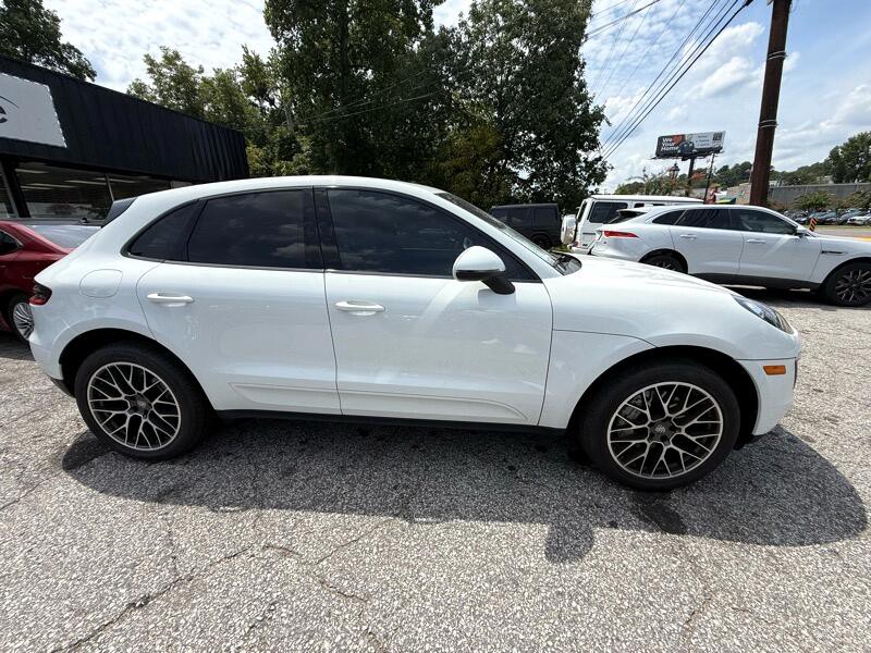 2015 Porsche Macan Image 4