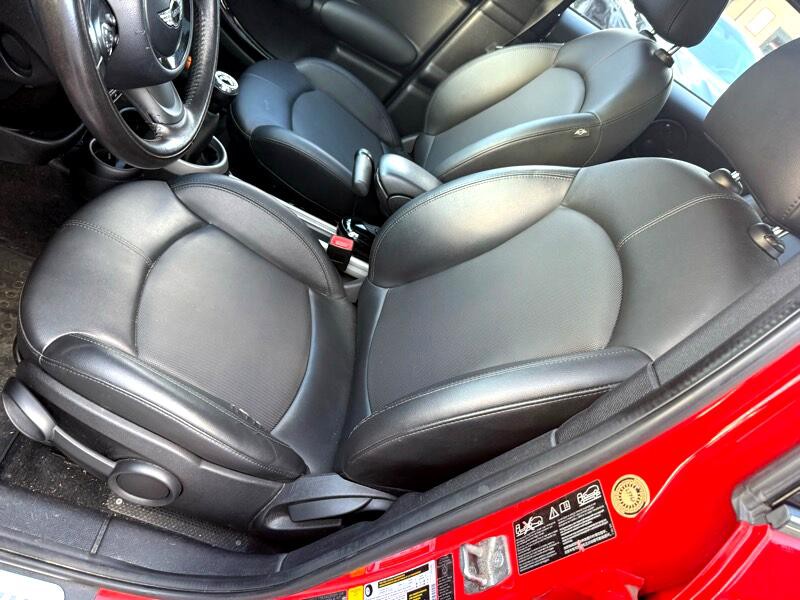 2011 MINI Countryman Image 16