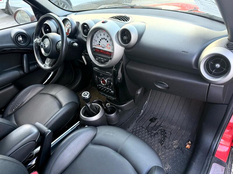 2011 MINI Countryman Image 22