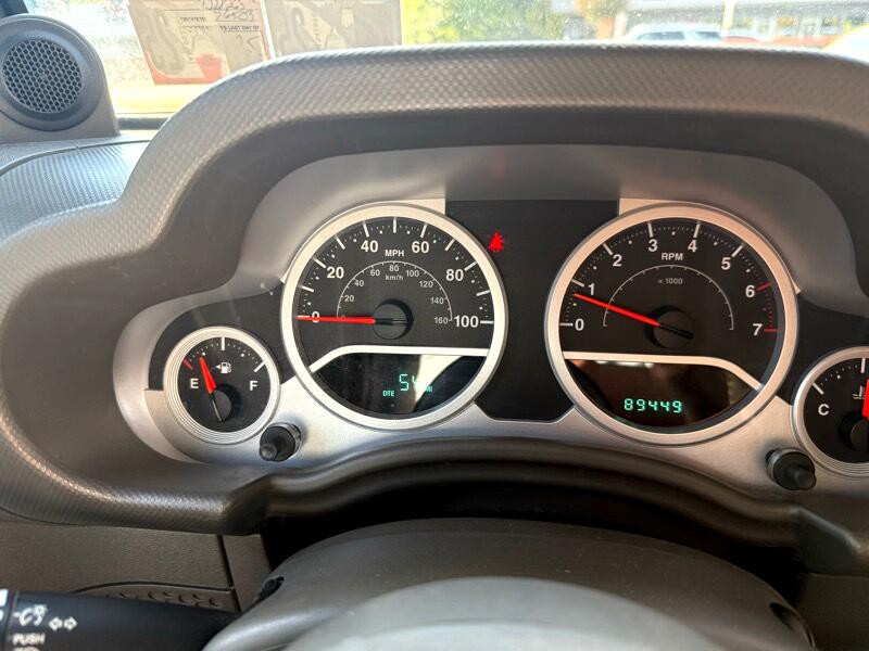 2010 Jeep Wrangler Image 25