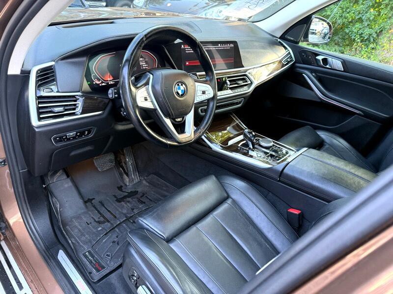 2019 BMW X7 Image 23
