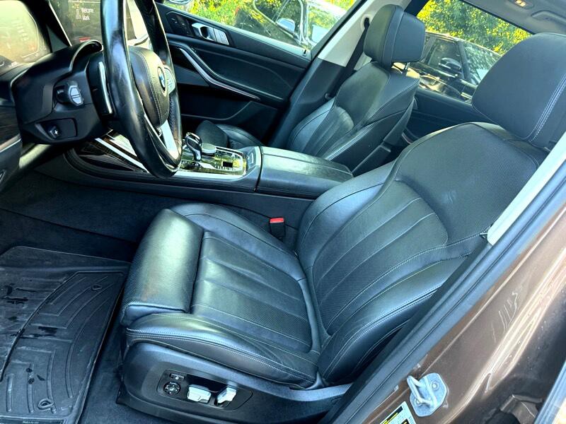 2019 BMW X7 Image 24
