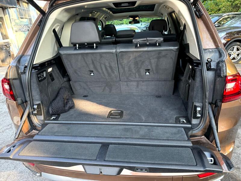2019 BMW X7 Image 29