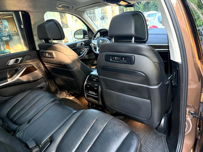2019 BMW X7 Image 36