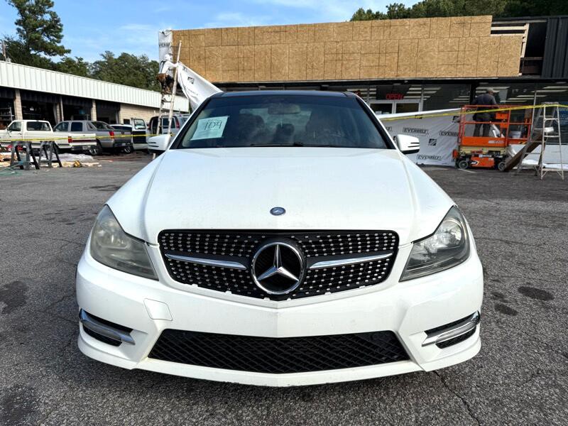 2013 Mercedes-Benz C-Class Image 2