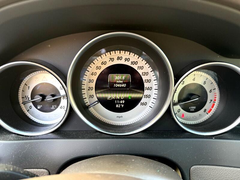 2013 Mercedes-Benz C-Class Image 9