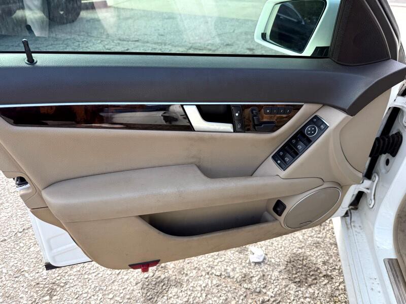 2013 Mercedes-Benz C-Class Image 12