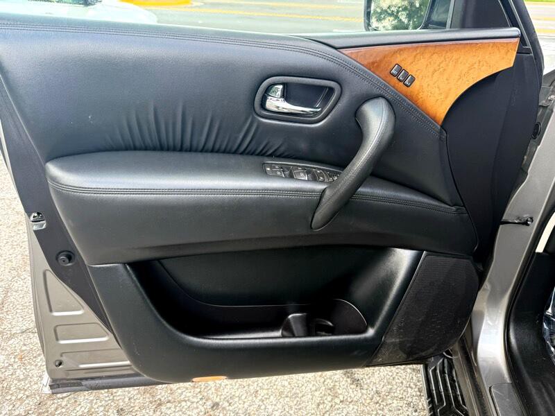 2014 INFINITI QX80 Image 16