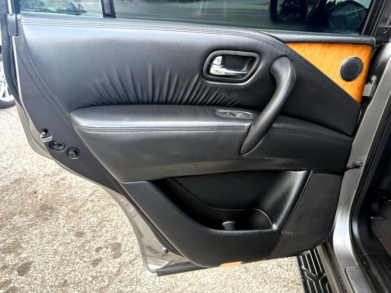 2014 INFINITI QX80 Image 19