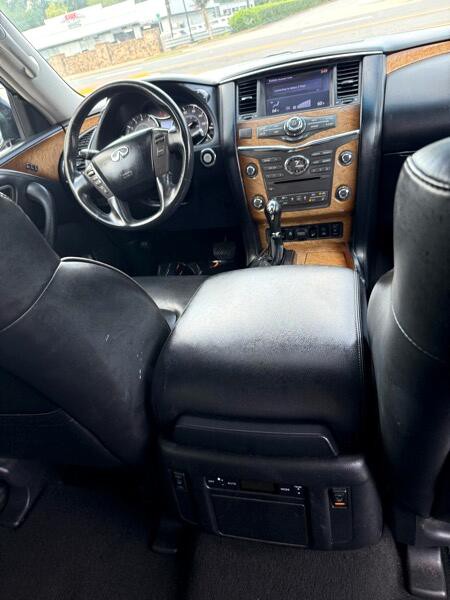 2014 INFINITI QX80 Image 32