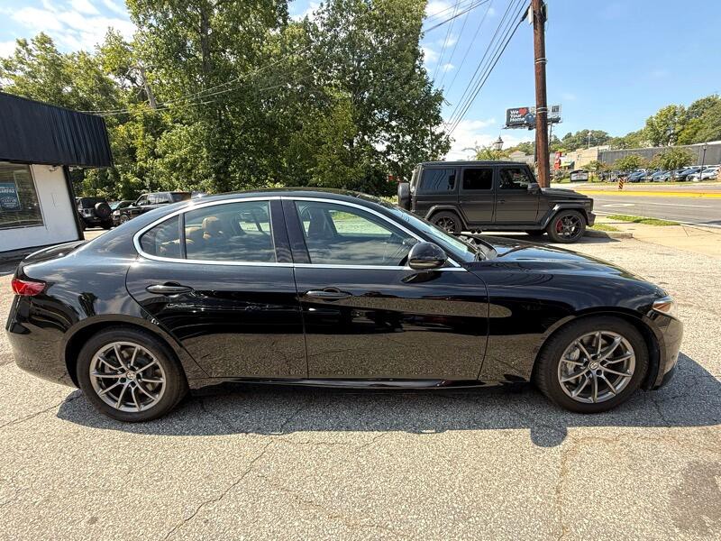 2018 Alfa Romeo Giulia Image 5