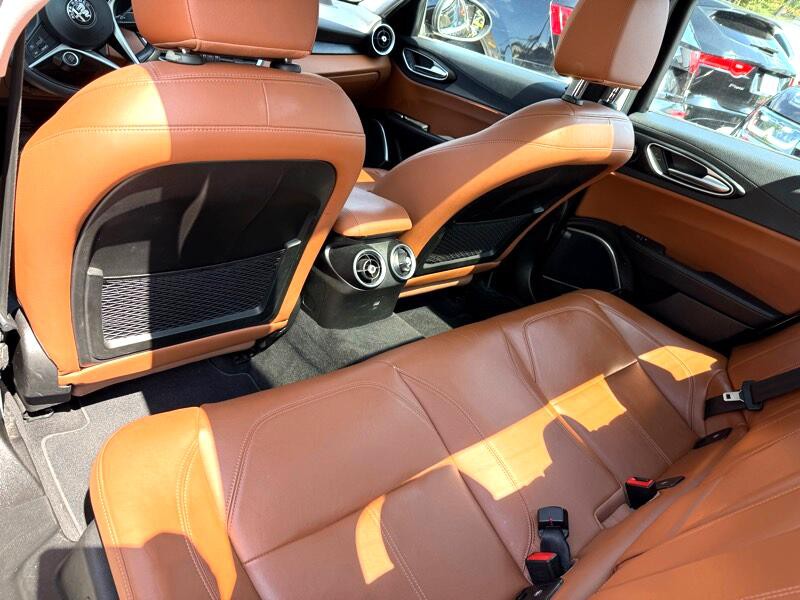 2018 Alfa Romeo Giulia Image 14