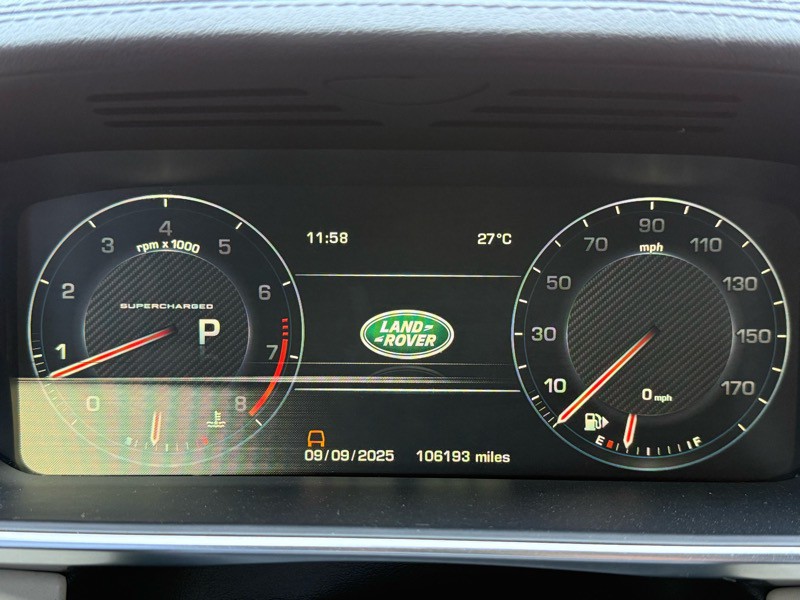 2016 Land Rover Range Rover Image 11