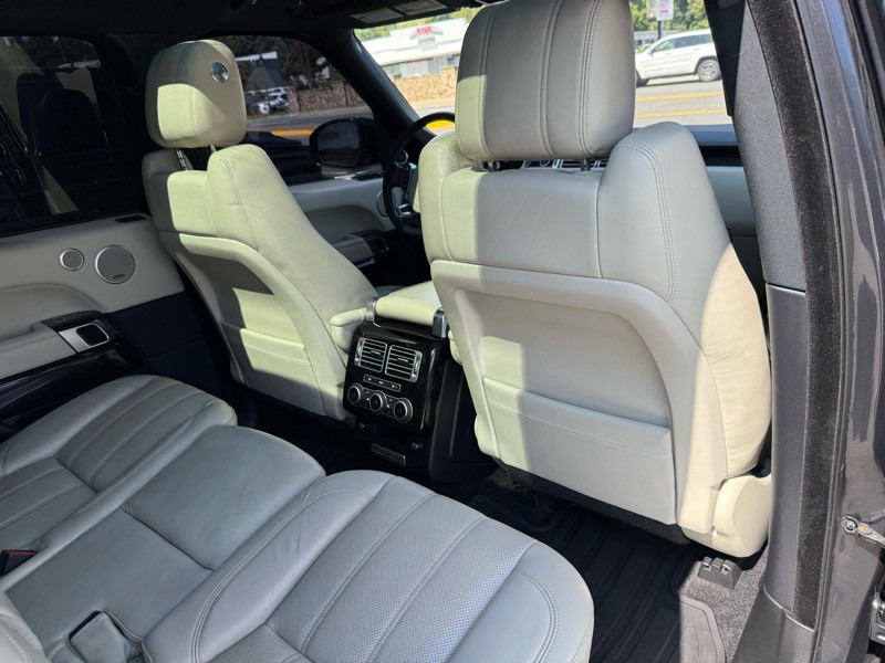 2016 Land Rover Range Rover Image 30