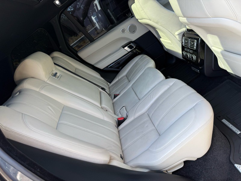 2016 Land Rover Range Rover Image 31