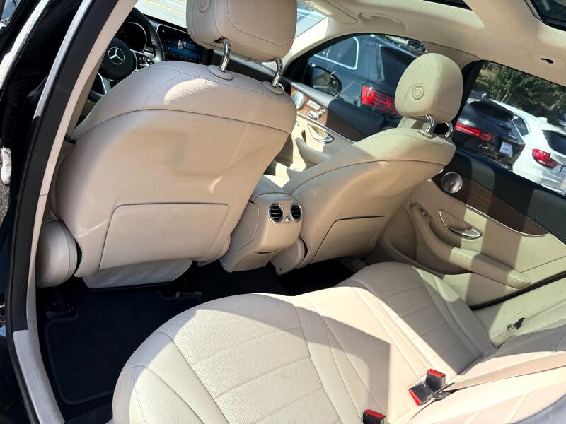 2020 Mercedes-Benz GLC-Class Image 17