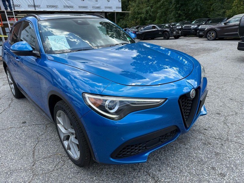 2018 Alfa Romeo Stelvio Image 3