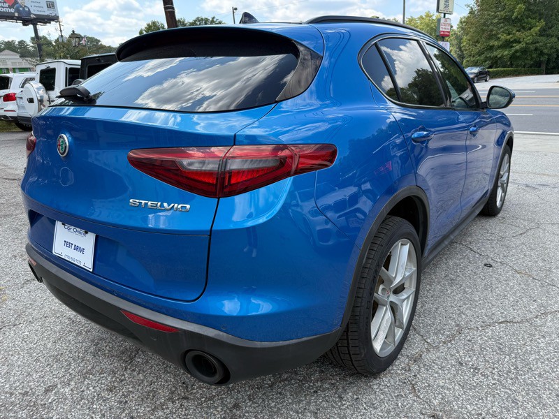 2018 Alfa Romeo Stelvio Image 5