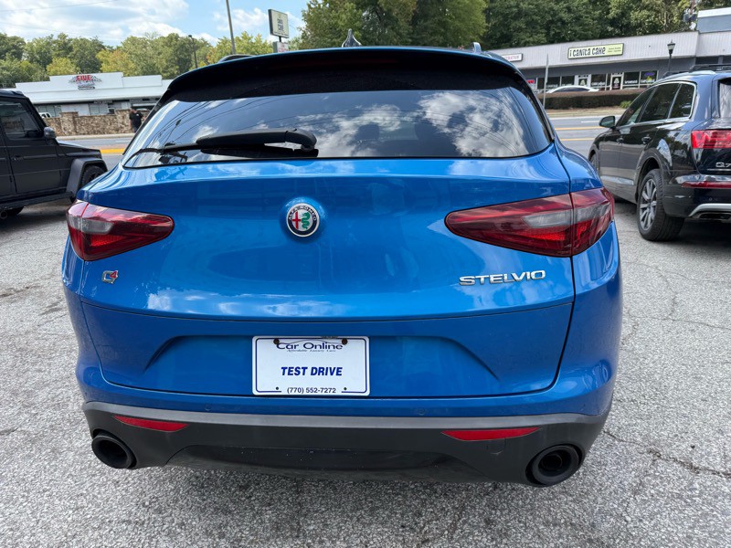 2018 Alfa Romeo Stelvio Image 6