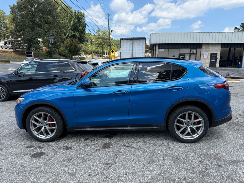 2018 Alfa Romeo Stelvio Image 8