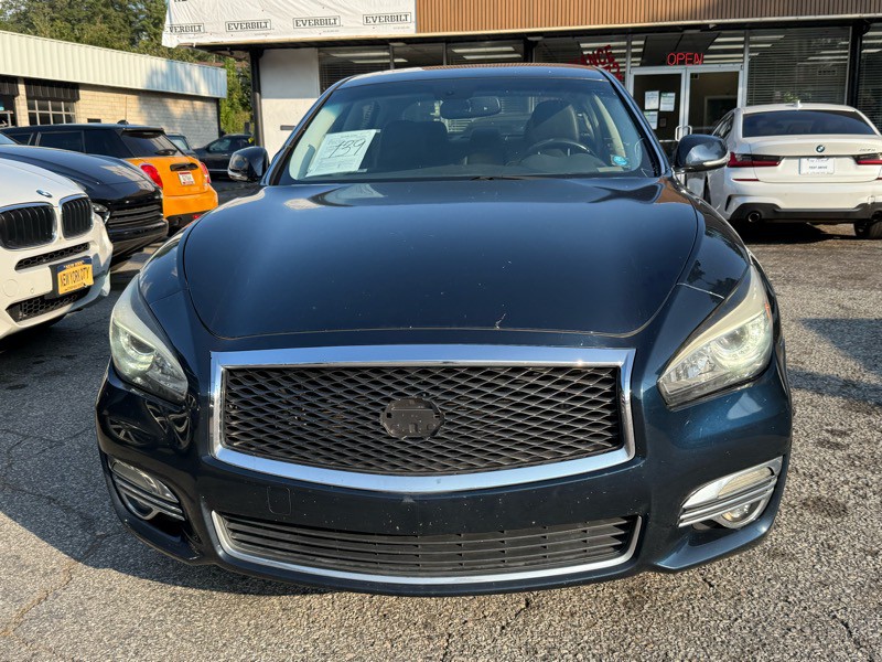 2015 INFINITI Q70 Image 3