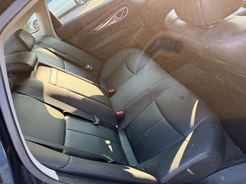 2015 INFINITI Q70 Image 26