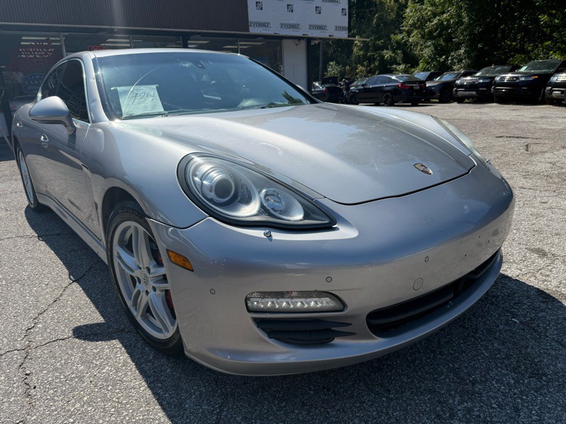 2010 Porsche Panamera Image 3