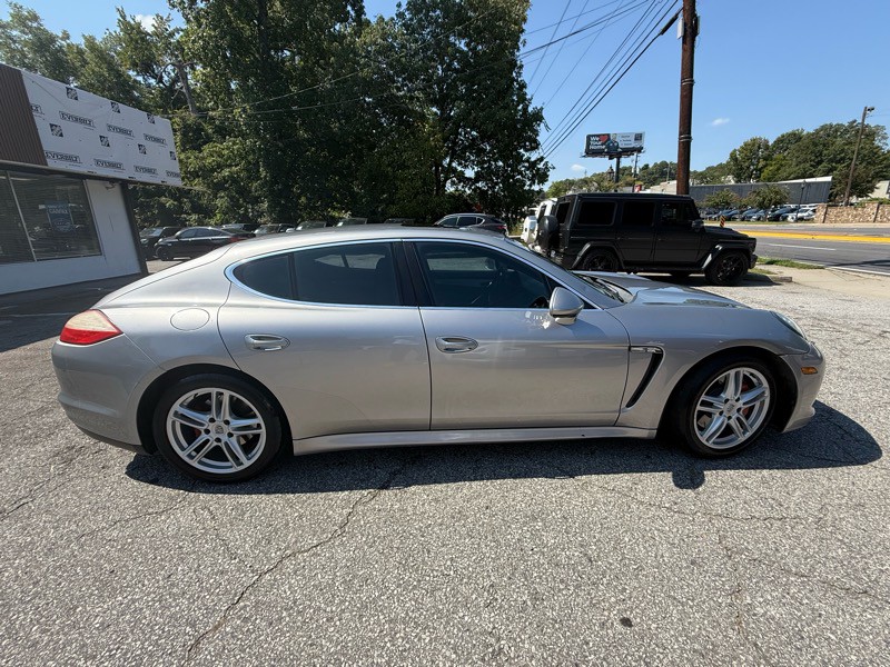 2010 Porsche Panamera Image 4