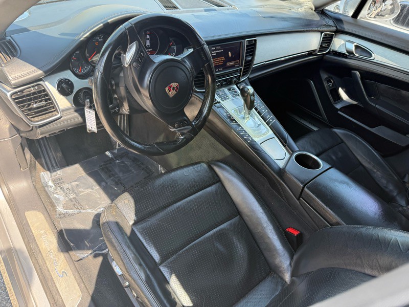 2010 Porsche Panamera Image 14