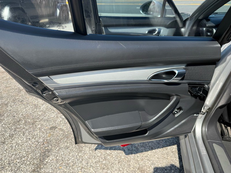 2010 Porsche Panamera Image 16