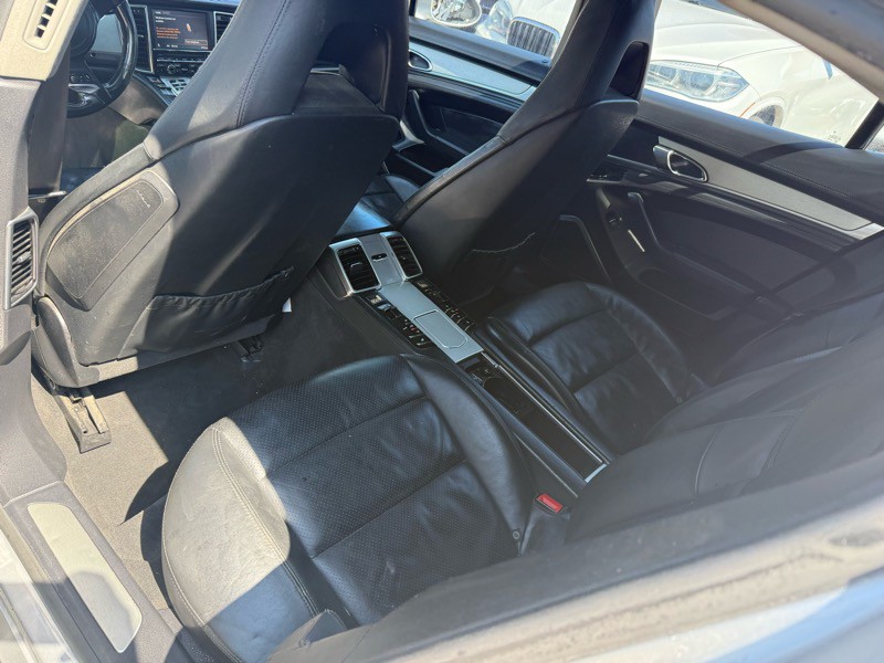 2010 Porsche Panamera Image 17