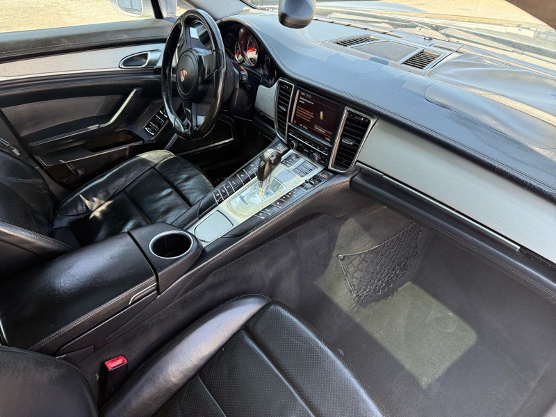 2010 Porsche Panamera Image 22