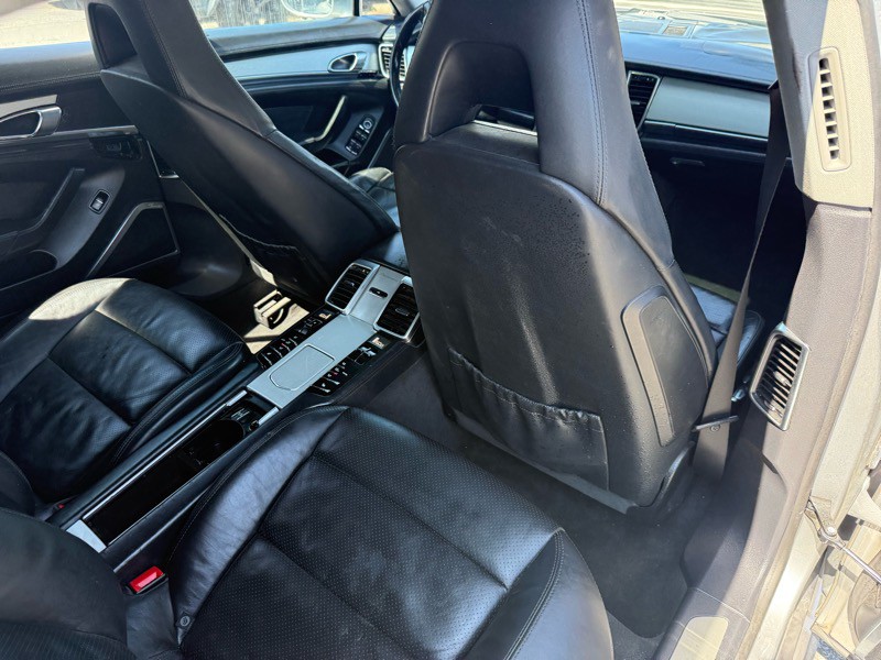 2010 Porsche Panamera Image 25