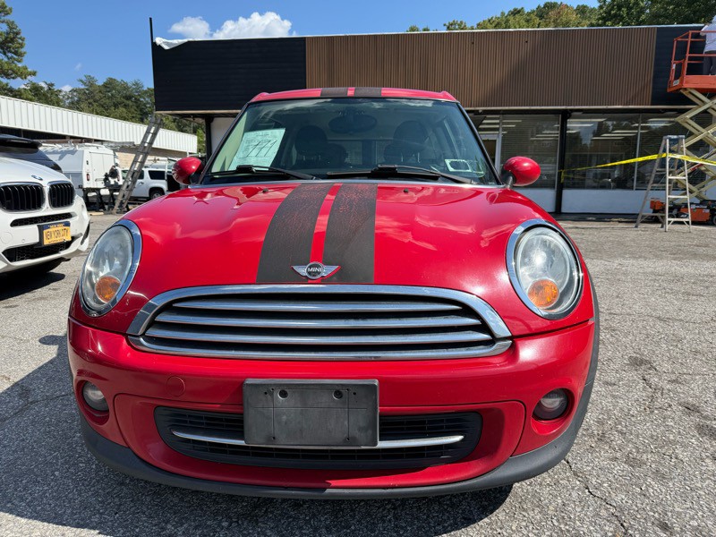 2013 MINI Cooper Clubman Image 2