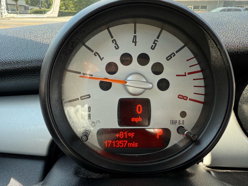 2013 MINI Cooper Clubman Image 9