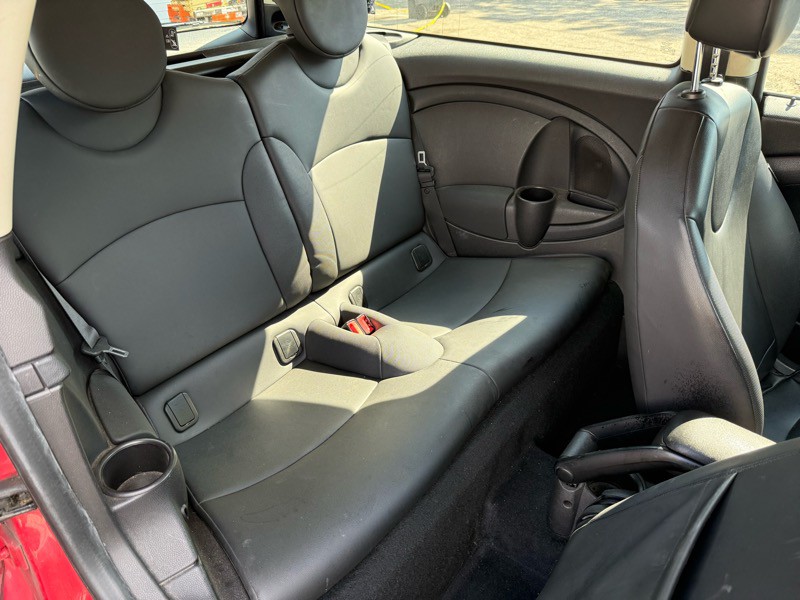 2013 MINI Cooper Clubman Image 22