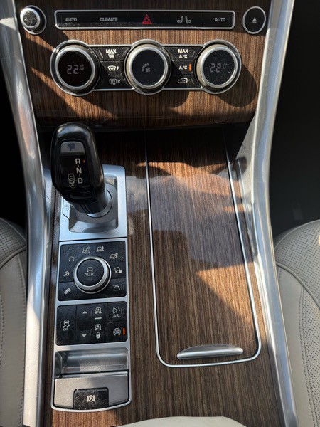 2014 Land Rover Range Rover Sport Image 10