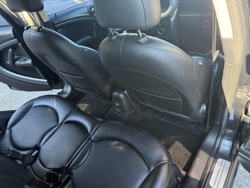 2012 MINI Countryman Image 20