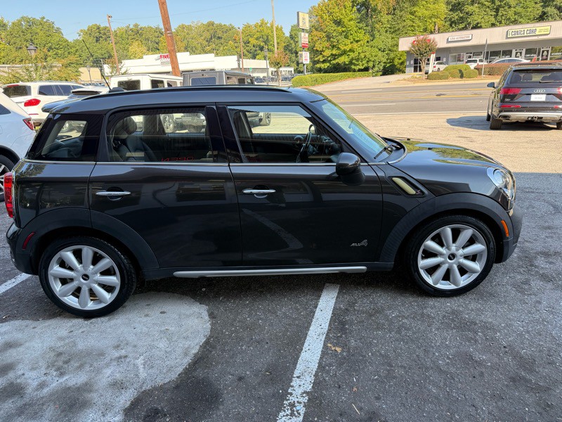 2015 MINI Countryman Image 4
