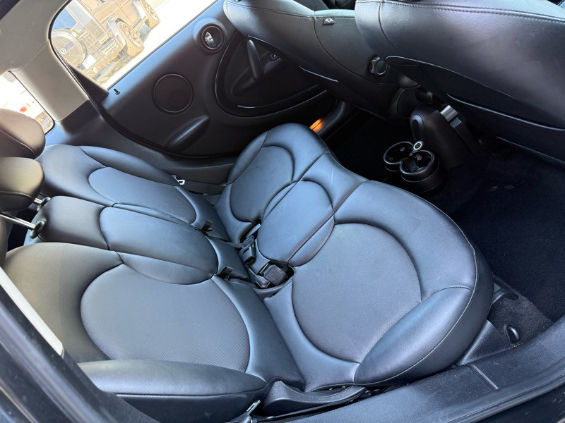2015 MINI Countryman Image 26